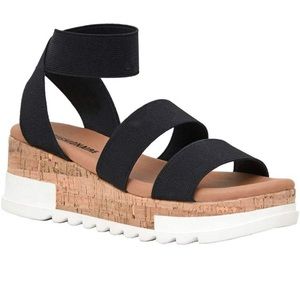 Women's Cushionaire Naomi Cork Wedge Sandal +Wide Widths Size 8.5M